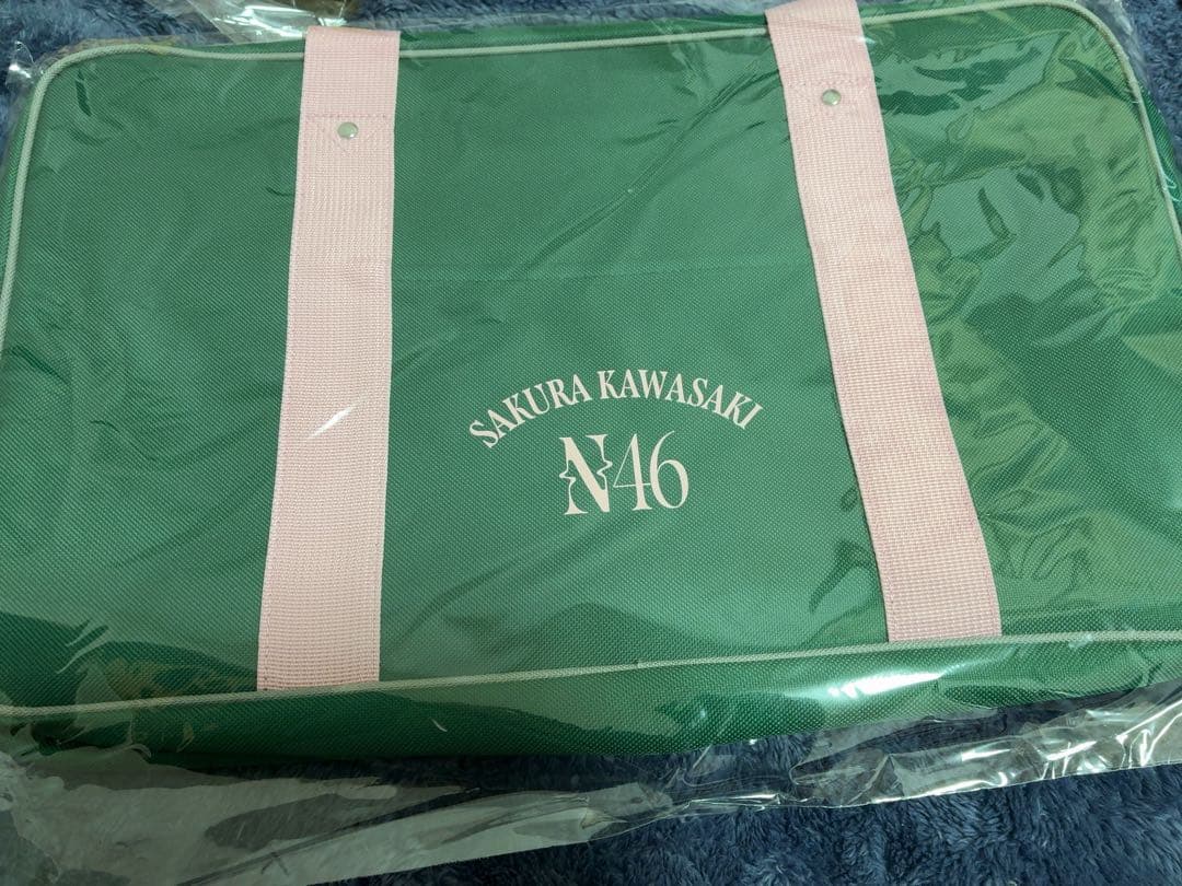 乃木坂46 個別バッグ　川﨑桜　川崎桜 川﨑桜 - Wikipedia